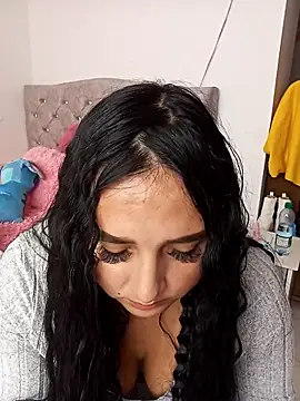 Snapshot of Juanamd1 chatting on December 19, 2:35 pm Juanamd1 online show from December 19, 2:35 pm