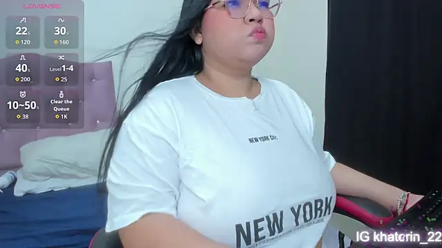 Snapshot of april_lopez6 chatting on September 18, 1:51 am april lopez6 online show from September 18, 1:51 am