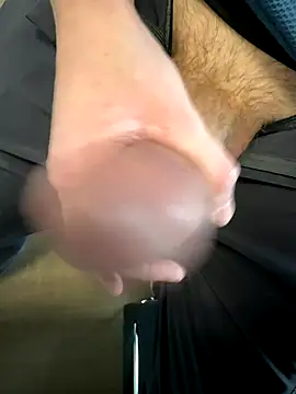 Snapshot of 34thwonder chatting on December 15, 2:32 pm 34thwonder online show from December 15, 2:32 pm