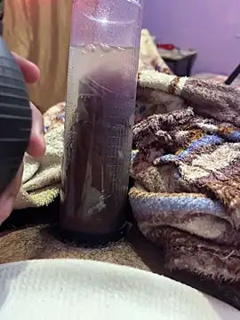 Snapshot of king_cum_ chatting on October 23, 4:28 pm king cum online show from October 23, 4:28 pm