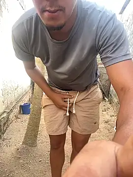 Snapshot of king_cum_ chatting on December 15, 5:39 pm king cum online show from December 15, 5:39 pm