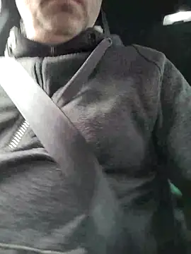 Snapshot of JulianJ50 chatting on November 18, 10:41 am JulianJ50 online show from November 18, 10:41 am