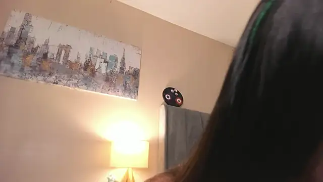 Snapshot of dakotaa__ chatting on December 3, 7:01 pm dakotaa online show from December 3, 7:01 pm