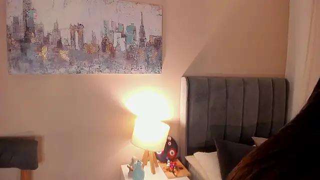 dakotaa   online show from February 4, 7:53 pm