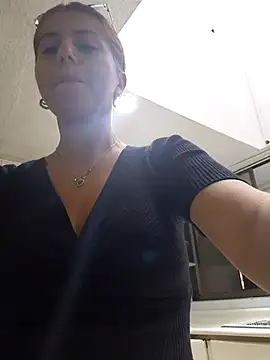 Snapshot of Nahiajhonson_ chatting on April 7, 12:27 pm Nahiajhonson online show from April 7, 12:27 pm