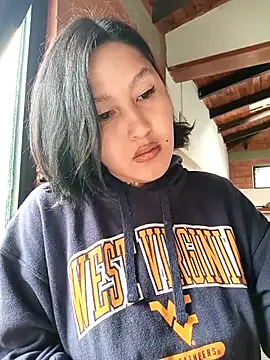 SamaraJay1 online show from November 14, 1:43 pm