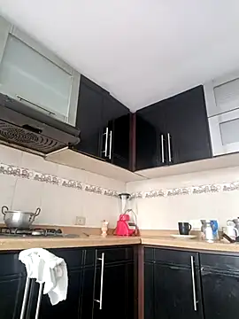 coral smitth online show from February 18, 7:30 pm