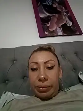 coral smitth online show from March 6, 10:04 pm