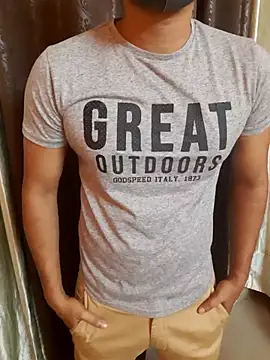 Snapshot of Guyinshortss chatting on September 29, 8:46 pm Guyinshortss online show from September 29, 8:46 pm