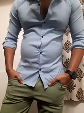 Snapshot of Guyinshortss chatting on December 1, 8:36 pm Guyinshortss online show from December 1, 8:36 pm