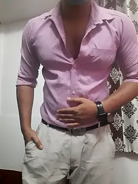 Snapshot of Guyinshortss chatting on March 21, 8:45 pm Guyinshortss online show from March 21, 8:45 pm