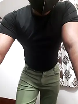 Guyinshortss online show from July 10, 8:22 pm