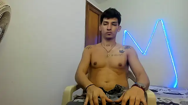 Snapshot of MasterSEX420 chatting on November 9, 1:31 pm MasterSEX420 online show from November 9, 1:31 pm