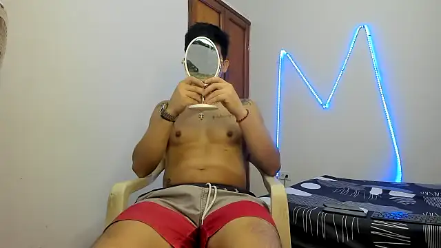 Snapshot of MasterSEX420 chatting on November 16, 1:49 pm MasterSEX420 online show from November 16, 1:49 pm