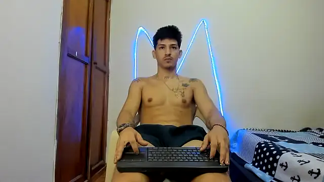 Snapshot of MasterSEX420 chatting on November 29, 1:25 pm MasterSEX420 online show from November 29, 1:25 pm