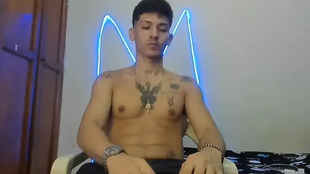 Snapshot of MasterSEX420 chatting on January 9, 1:47 pm MasterSEX420 online show from January 9, 1:47 pm