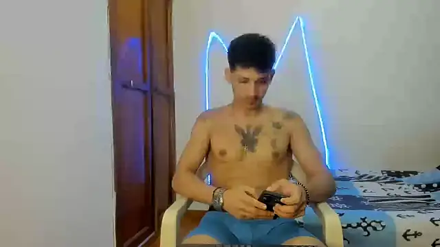 Snapshot of MasterSEX420 chatting on January 16, 4:00 pm MasterSEX420 online show from January 16, 4:00 pm