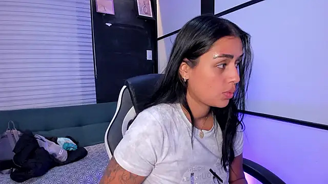 EmmaTorres  online show from September 27, 12:32 pm