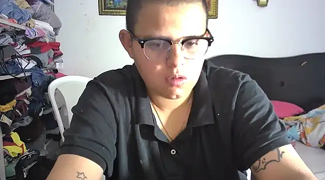 tatsumi nao online show from February 8, 10:39 am