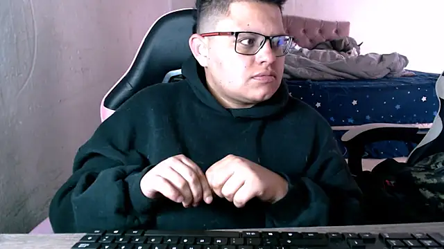 Snapshot of tatsumi_nao chatting on March 15, 12:44 pm tatsumi nao online show from March 15, 12:44 pm