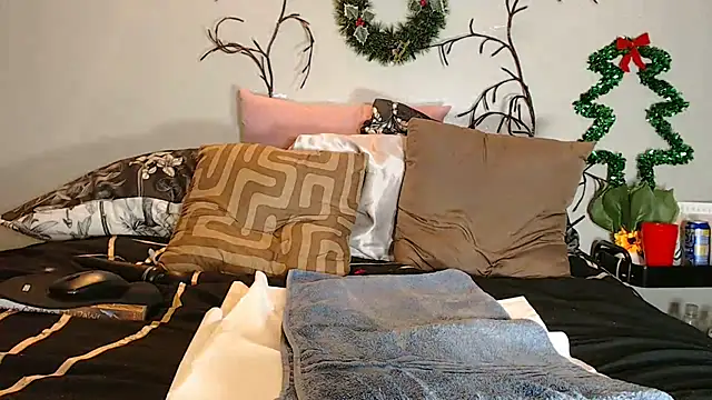 FRUITOFEDEN01 online show from December 24, 3:27 am