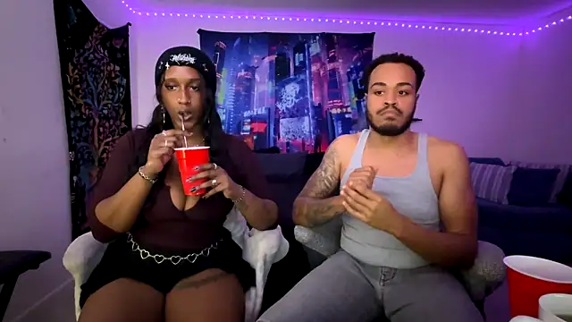 Snapshot of BlackBunny0222 chatting on January 8, 1:00 am BlackBunny0222 online show from January 8, 1:00 am