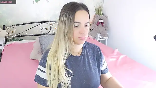 MilenaMiler X online show from March 22, 5:39 am