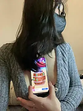 Lilisa miu online show from February 5, 7:10 pm