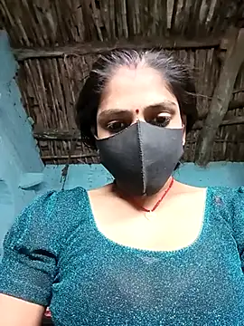 Snapshot of haymona chatting on March 18, 4:04 pm haymona online show from March 18, 4:04 pm