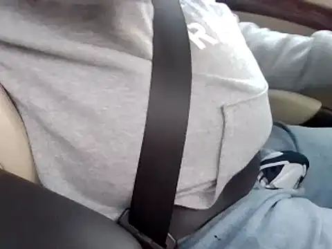 Snapshot of Policeman20742 chatting on January 10, 12:36 pm Policeman20742 online show from January 10, 12:36 pm