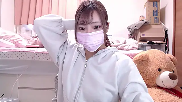 Snapshot of _chanMOMO_ chatting on December 7, 6:21 am  chanMOMO  online show from December 7, 6:21 am