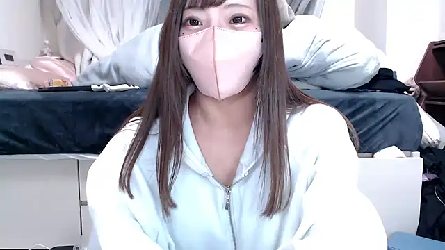 Snapshot of _chanMOMO_ chatting on March 5, 7:17 pm  chanMOMO  online show from March 5, 7:17 pm