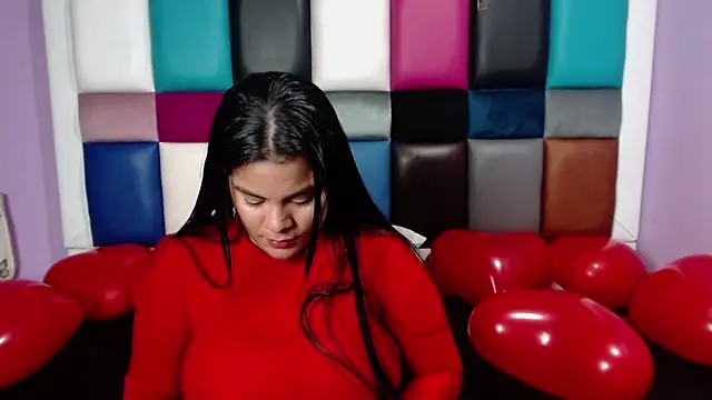 Sam-Evans-hot online show from February 15, 9:16 am