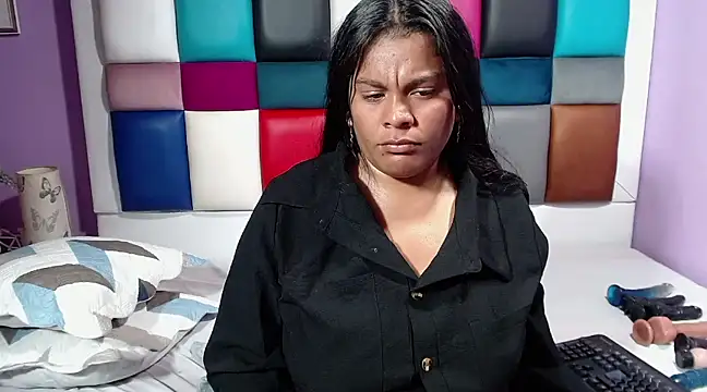 Sam-Evans-hot online show from March 14, 9:57 am