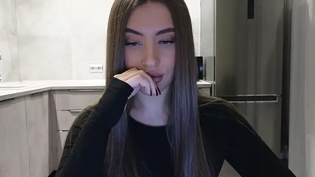 Snapshot of Cinderella____ chatting on January 17, 12:20 am Cinderella online show from January 17, 12:20 am