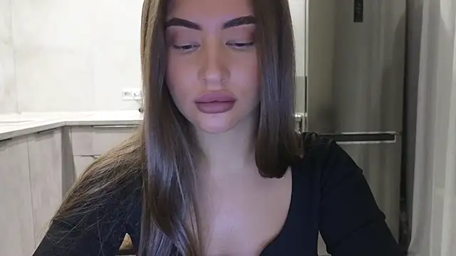 Snapshot of Cinderella____ chatting on February 14, 3:47 pm Cinderella online show from February 14, 3:47 pm