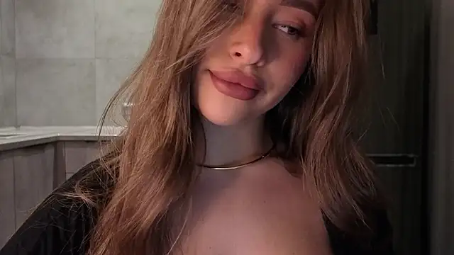 Snapshot of Cinderella____ chatting on April 12, 8:25 pm Cinderella online show from April 12, 8:25 pm