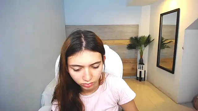 Snapshot of liseth_fox chatting on December 4, 11:13 pm liseth fox online show from December 4, 11:13 pm