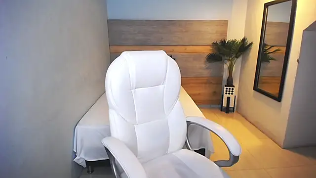 Snapshot of liseth_fox chatting on December 21, 6:34 pm liseth fox online show from December 21, 6:34 pm