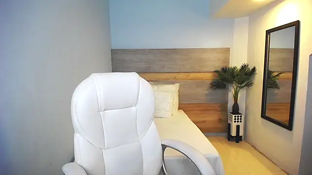 Snapshot of liseth_fox chatting on February 3, 7:21 pm liseth fox online show from February 3, 7:21 pm