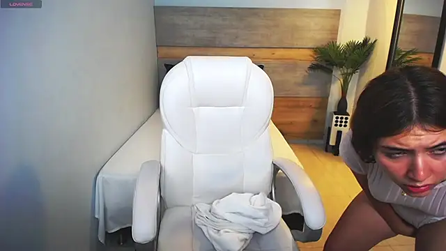 Snapshot of liseth_fox chatting on February 27, 2:32 am liseth fox online show from February 27, 2:32 am