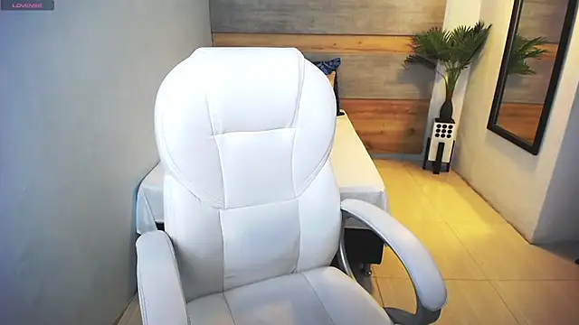 Snapshot of liseth_fox chatting on March 14, 11:00 pm liseth fox online show from March 14, 11:00 pm