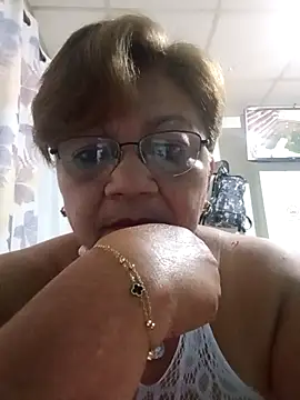 Snapshot of Madrastrahot69 chatting on November 10, 11:59 pm Madrastrahot69 online show from November 10, 11:59 pm