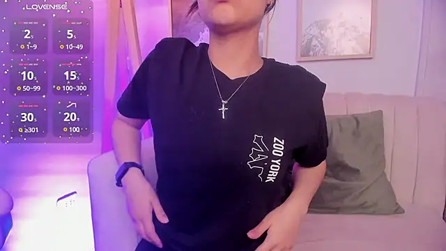 lara madisson online show from January 11, 7:49 am