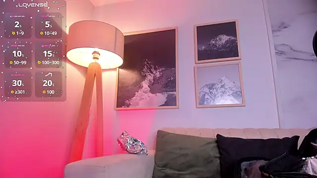 lara madisson online show from February 21, 8:07 am