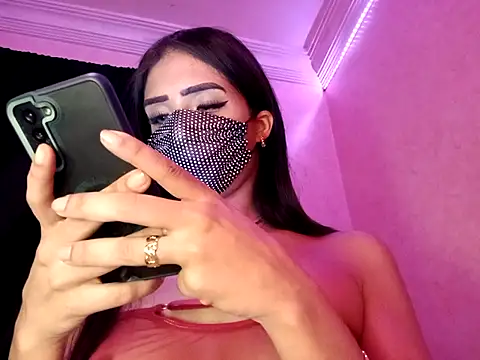 ---sophia--- online show from September 26, 7:18 pm