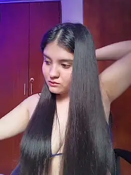 Snapshot of lilpervertgirl chatting on January 5, 5:27 pm lilpervertgirl online show from January 5, 5:27 pm