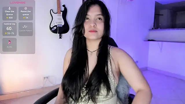 Snapshot of lilpervertgirl chatting on February 14, 8:27 pm lilpervertgirl online show from February 14, 8:27 pm