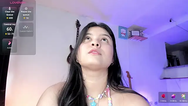 Snapshot of lilpervertgirl chatting on February 17, 8:15 pm lilpervertgirl online show from February 17, 8:15 pm