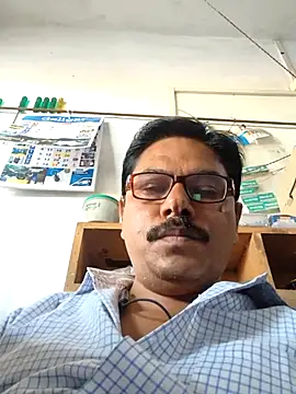 Srmotrs online show from May 4, 12:01 pm